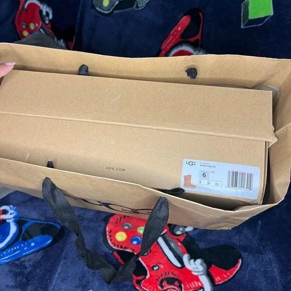 UGG boots bailey belted size 6 - Picture 10 of 10